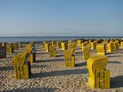 1013 - Gelbe Strandkörbe